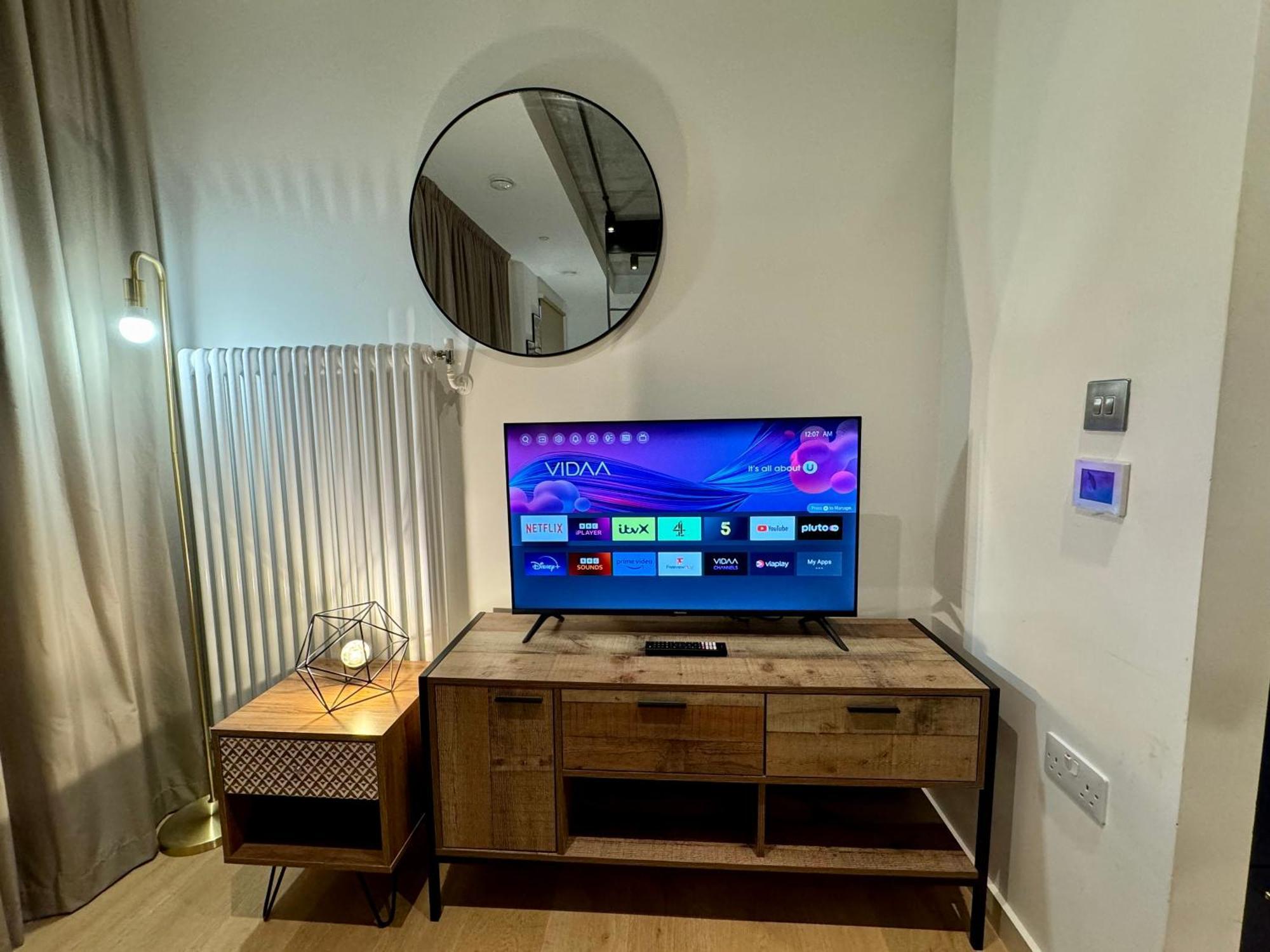 Amazing Cosy Apartment, Next To O2 Arena And Close To London Excel, Secure Parking Exterior photo